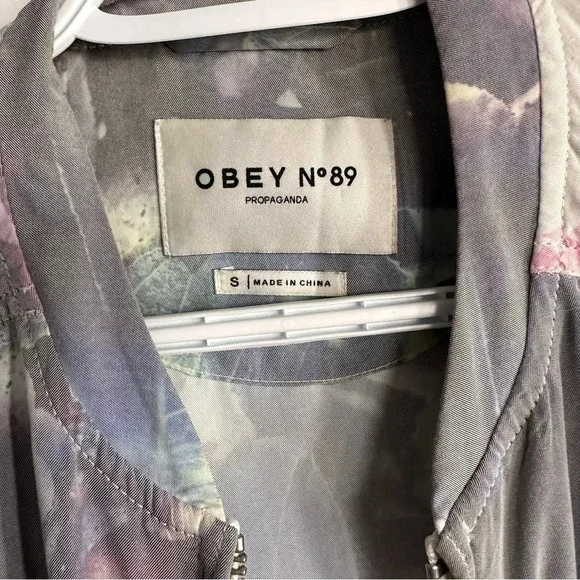 OBEY Maven Floral Bomber Lightweight Jacket - size S - Picture 10 of 10